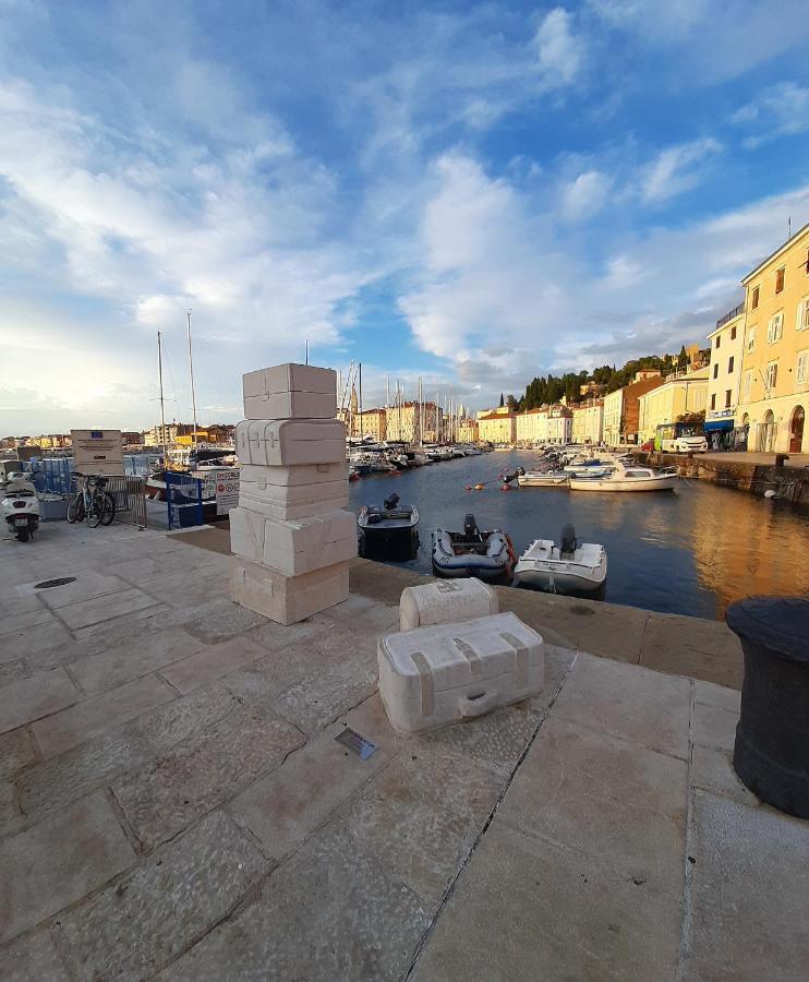 Red Rose Apartment Portoroz Luaran gambar